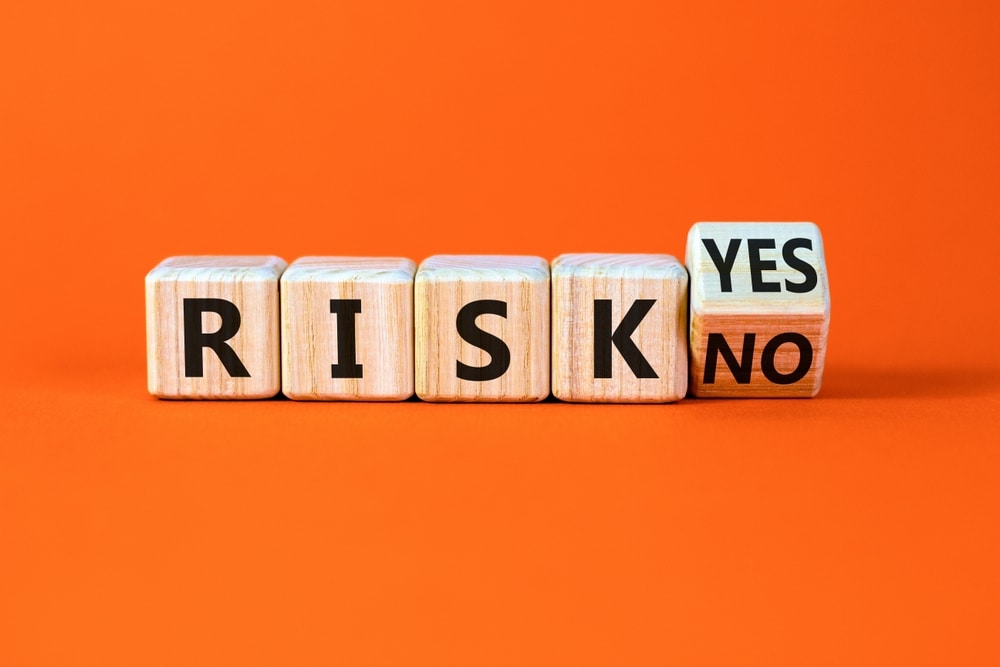 wording: risk - yes or no?